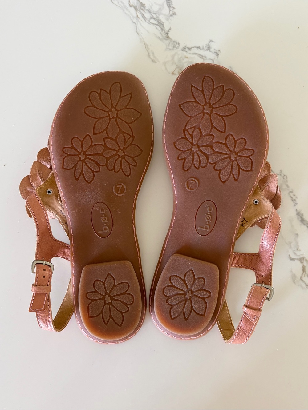 b.o.c. Born Concept Floral Leather Sandal Thong Slingback NWOT All Day Comfort 7 - Picture 5 of 7
